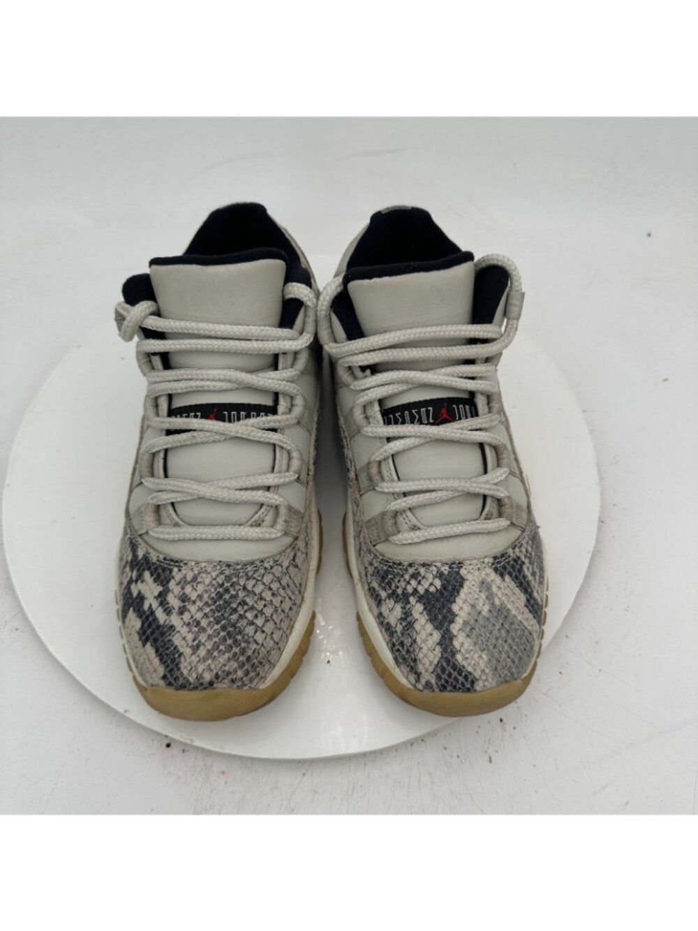 Nike Air Jordan 11 Youth Size 6Y Women 7.5 CD6847 002 Light Bone Snakeskin Shoes - Picture 3 of 10